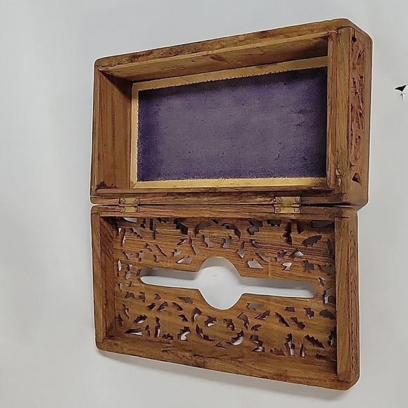 Vintage Mid-Century Carved Wooden Hinged Tissue Box Holder - Picture 3 of 13